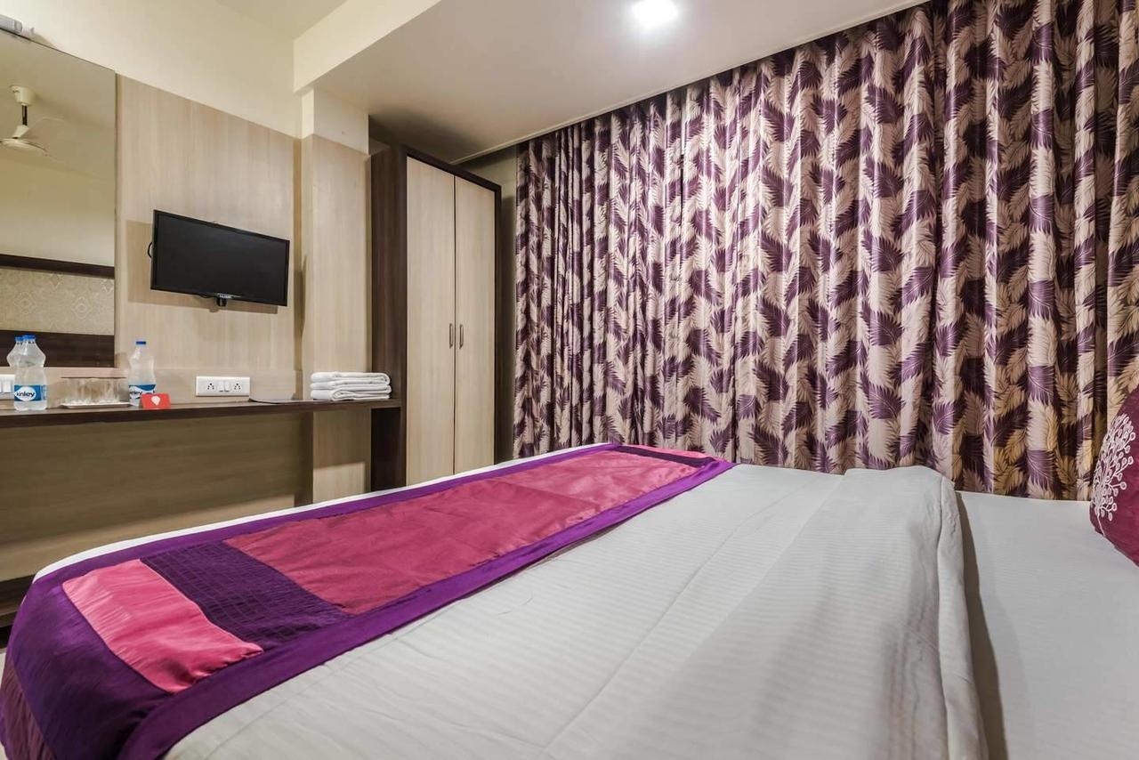 Hotel Veer Residency Панвел Екстериор снимка